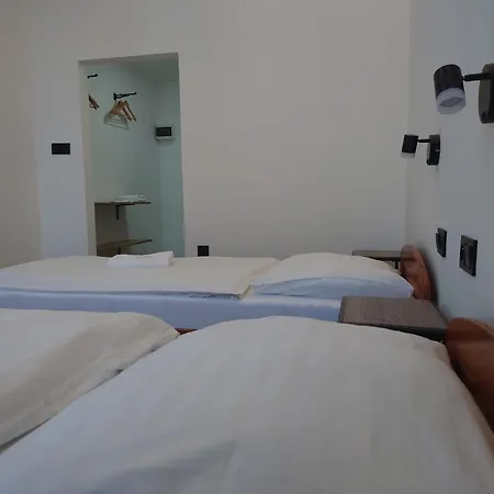Hotel Central Hotel 3*