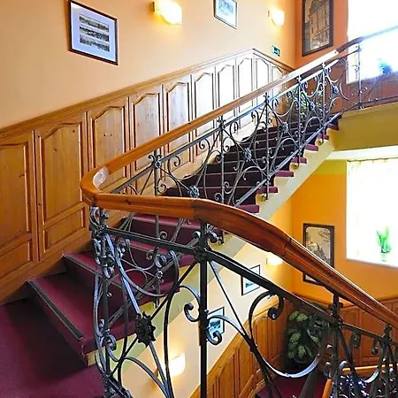 Hotel Central